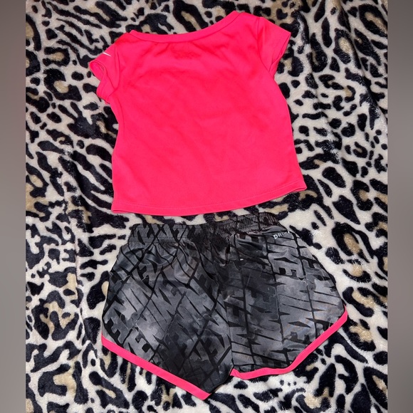 Nike Summer Matching Set - Picture 2 of 2